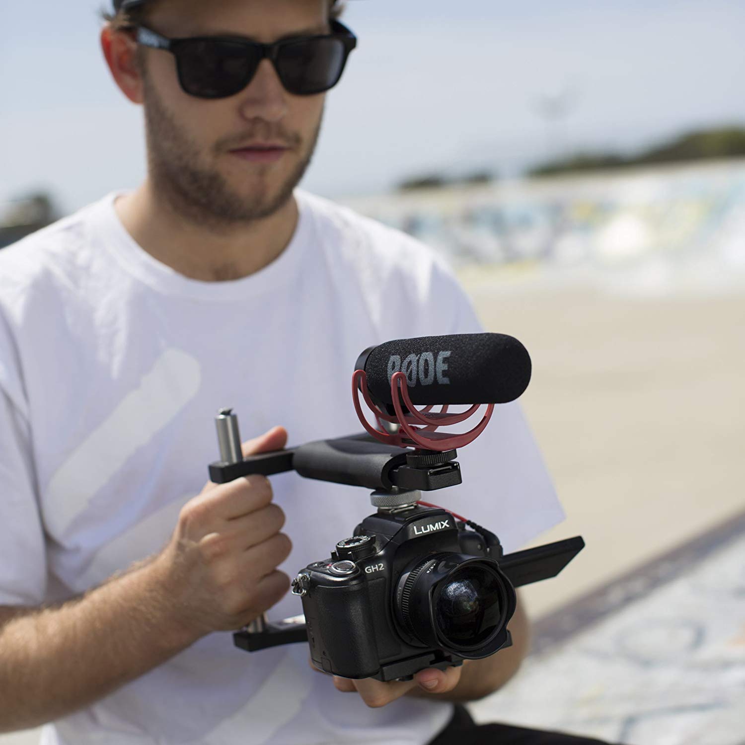Rode VideoMic GO Lightweight OnCamera Microphone with Integrated